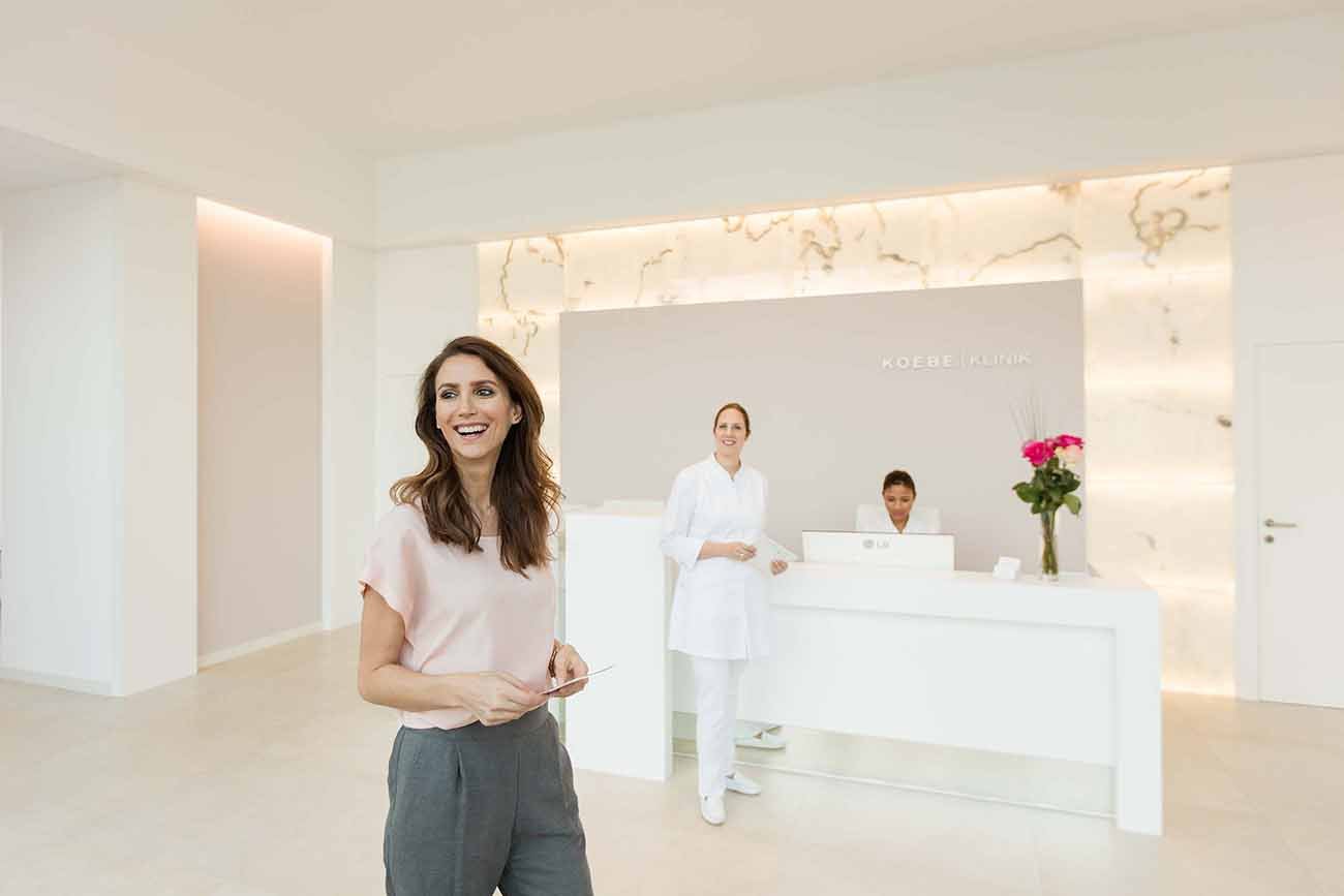 Klinikfoto Empfangssituation